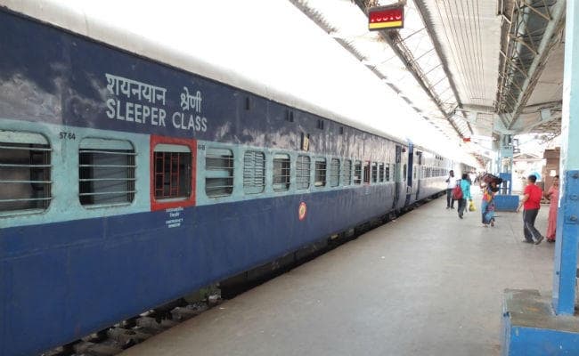 रेलकर्मियों को मिलेगा फायदा, रेलवे में अब 15 दिनों में ही होगा म्यूचुअल ट्रांसफर....जानें पूरा मामला