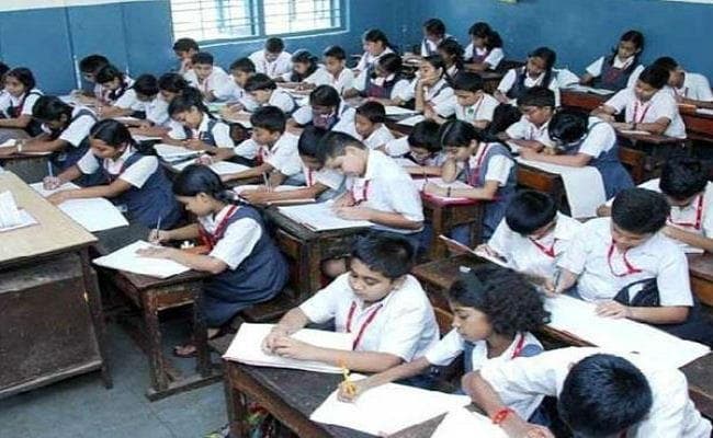 बिहार प्राइवेट स्कूलों में सुरक्षा : चालक-कंडक्टर के लिए अलग हो टॉयलेट, नहीं तो जायेगी स्कूल की मान्यता