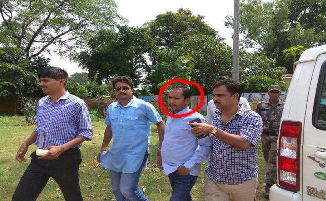 झारखंड : एक दिन में दो बीडीओ रिश्वत लेते गिरफ्तार, एसीबी की भ्रष्टाचार के खिलाफ सख्त कार्रवाई