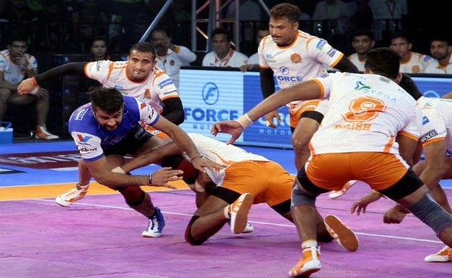 pro kabaddi league 2017 : एकतरफा मुकाबले में पुणे ने हरियाणा को 37-25 से हराया