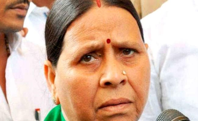 रेलवे होटल भ्रष्टाचार मामला : ED ने राबड़ी देवी को भेजा समन, बयान रिकॉर्ड करने के लिए 26 को बुलाया