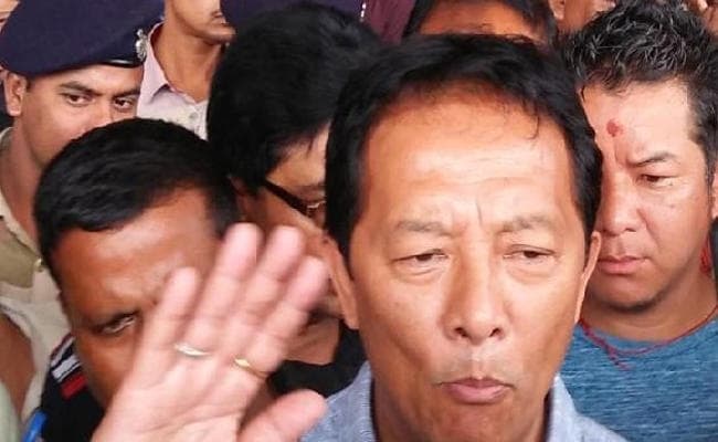 अब त्रिपक्षीय बैठक का भरोसा : विनय