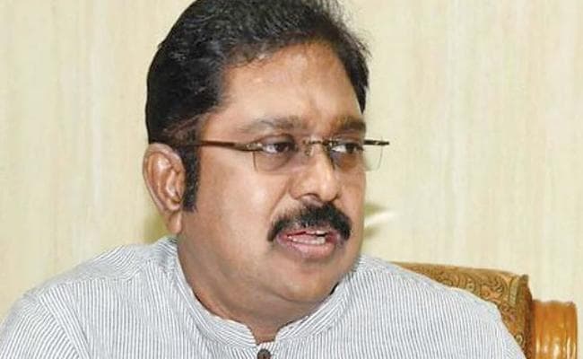 हाइकोर्ट ने तमिलनाडु विधानसभा में शक्ति परीक्षण पर स्थगन की अवधि बढ़ायी