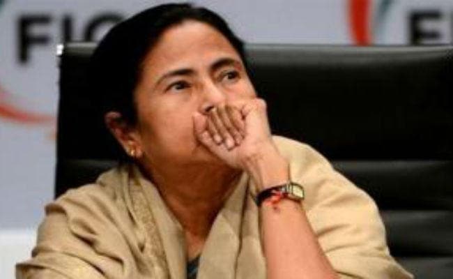 दुर्गा पूजा प्रतिमा विसर्जन मामले में ममता सरकार को हाईकोर्ट की फटकार