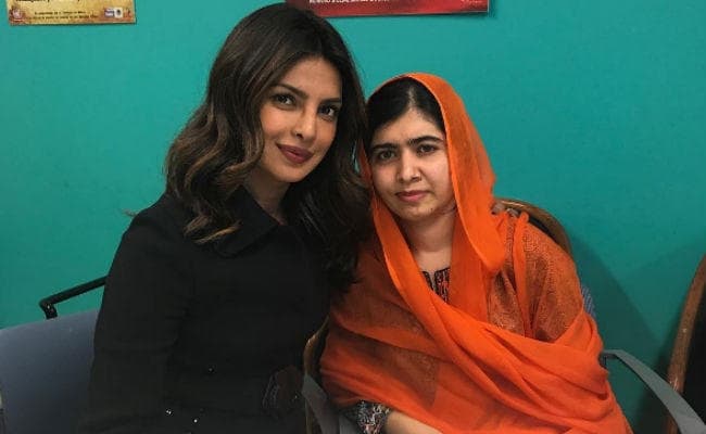 PHOTOS: Jab Malala met Priyanka Chopra...दोनों ने की ''सीक्रेट भाषा'' में बातें