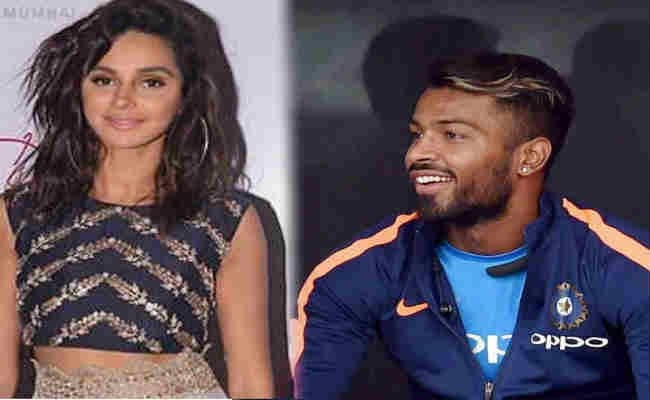 जब हार्दिक पांड्या को टीवी एक्ट्रेस शिबानी ने किया KISS…