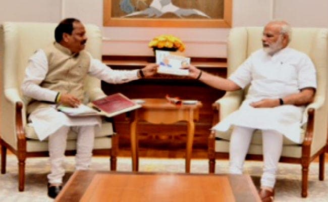 पीएम मोदी से मिले दास , दिया 1 हजार दिनों के कामकाज का हिसाब