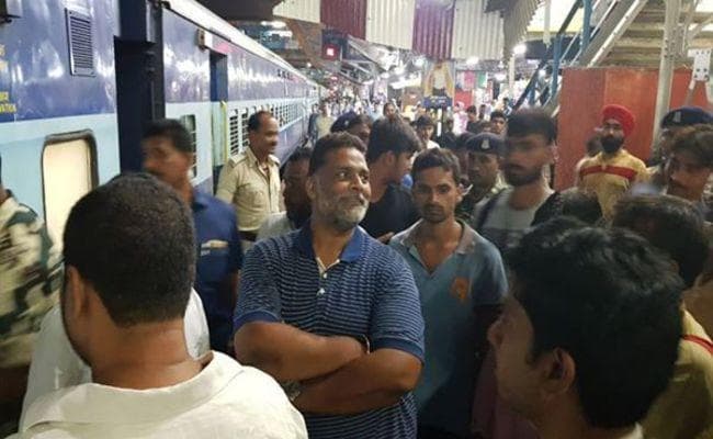 VIDEO में देखिए, भागलपुर बांध टूटने के बाद पप्पू यादव ने पूछा बिहार सरकार और लालू यादव से बड़ा प्रश्न