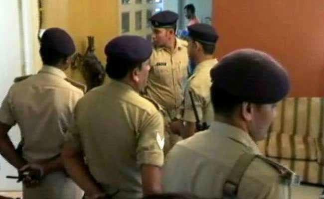 गोपालगंज में चुनाव को लेकर वारंटियों की होगी गिरफ्तारी, सघन छापेमारी करने बनेगी टीम...