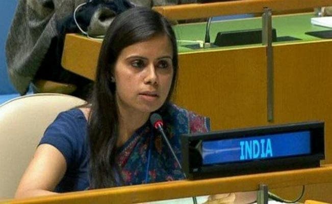 कौन हैं आइएफएस ईनम गंभीर जिन्होंने यूएनओ में पाकिस्तान के दो प्रधानमंत्रियों की बोलती बंद करा दी?