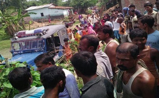 VIDEO : दरभंगा के चौर में बने तालाब में डूबने से 3 बच्चों की मौत