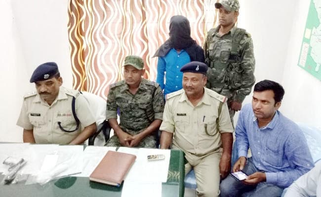 जेजेएमपी का हार्डकोर उग्रवादी मुनीश्वर गंझू गिरफ्तार, हथियार बरामद