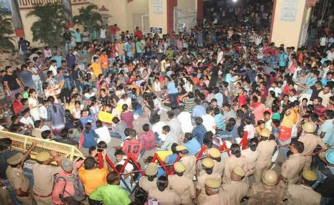 BHU कैंपस में फिर हिंसा, एक्शन में सीएम योगी, वीसी ने तोड़ी चुप्पी