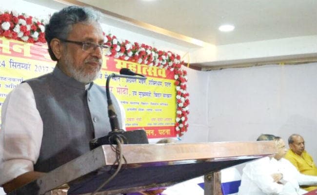 महाराजा अग्रसेन की राजकीय व्यवस्था के मुताबिक ही केंद्र व राज्य सरकार कर रही ''सबका विकास'' : मोदी