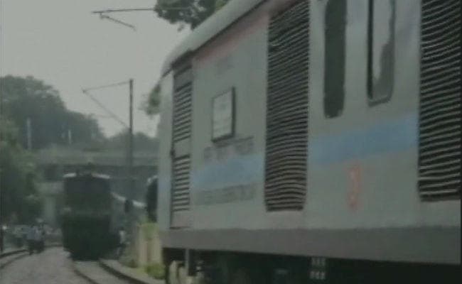 टला बड़ा रेल हादसा, एक ट्रैक पर आयी तीन ट्रेनें, रेलवे में हड़कंप