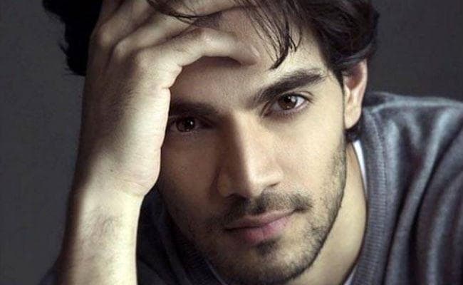 प्रभुदेवा की अगली फिल्म के लिए सूरज पंचोली बढ़ायेंगे 5 किलो वजन!