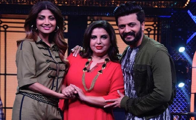 फराह खान की ''लिप सिंग बैटल'' के मंच पर पहुंचे शिल्‍पा और रितेश देशमुख, जमाया रंग