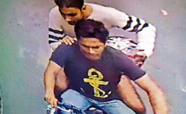 पटना विश्वविद्यालय के छात्र कर रहे थे चेन स्नैचिंग, सीसीटीवी में हुए कैद, फिर..