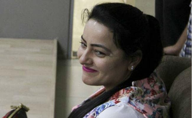 VIDEO: क्या यह बुरके वाली हनीप्रीत है ? आप भी देखें वीडियो