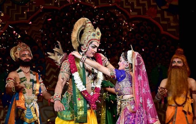 दिल्ली के रामलीला की कुछ खास तस्वीरें आप भी देखें