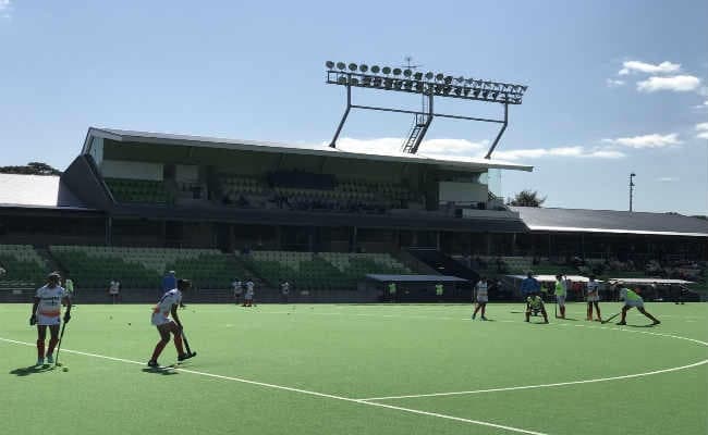 भारतीय महिला हॉकी टीम विक्टोरिया टीम से हारी