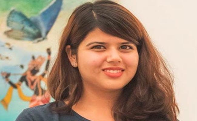 कौन हैं पंखुड़ी पाठक, क्यों मिली बलात्कार की धमकी, किसने दी है धमकी