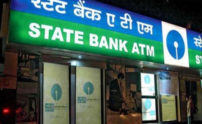 SBI के ATM से अब एक दिन में आप निकाल सकेंगे 20 हजार रुपये मात्र