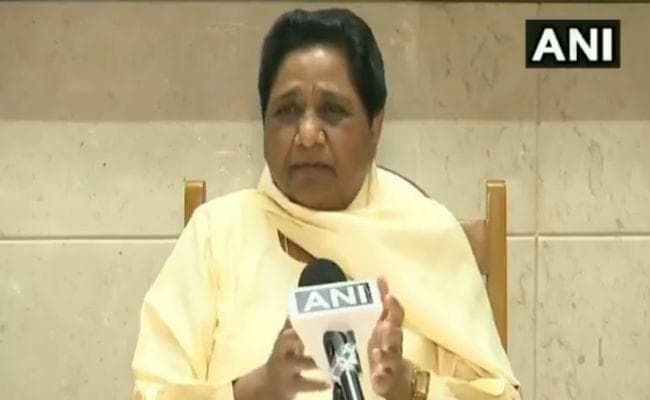 VIDEO : मायावती ने साधा योगी सरकार पर निशाना, कहा- यूपी में भय का माहौल, कानून व्यवस्था हो चुकी है ध्वस्त