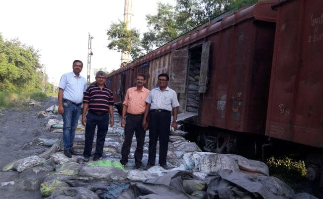 TTPS से विदेश निर्यात शुरू, एक रैक ऐश बांग्लादेश भेजा गया, बनाया जायेगा ईंट व सीमेंट