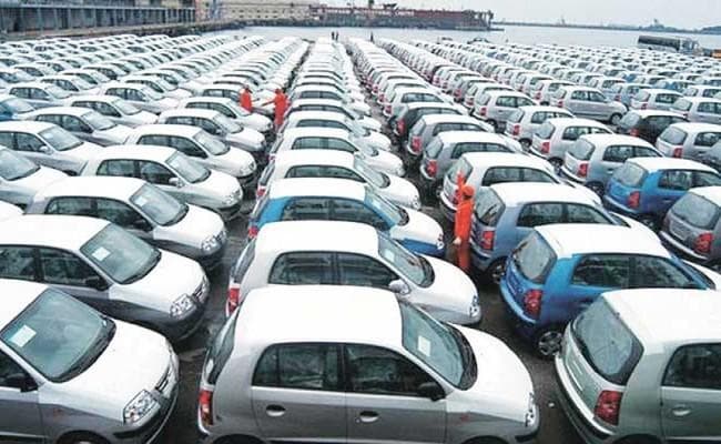 पेट्रोल-डीजल के बढ़ते दाम और बाढ़ की मार से मंद पड़ी वाहनों की बिक्री की रफ्तार