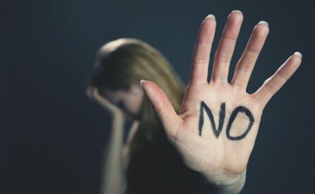 6 माह तक शारीरिक संबंध के बाद युवक ने किया शादी से इंकार, बाप बेटा सहित तीन पर FIR