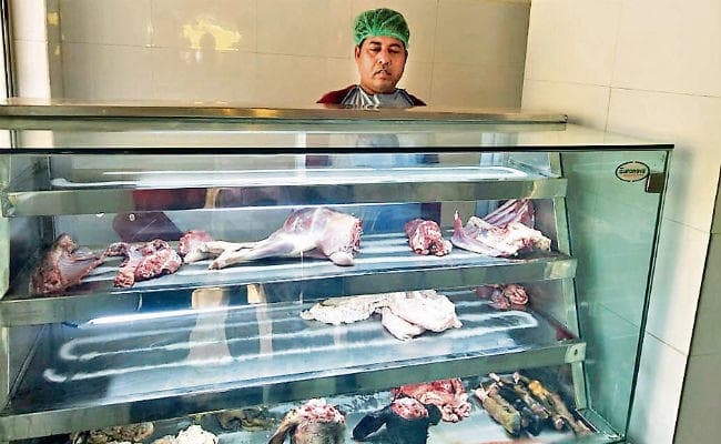 रांची : नगर आयुक्त का आदेश, स्लॉटर हाउस में कटा मांस ही बेच सकेंगे मटन विक्रेता, आज बंद रहेंगी मांस और मछली की दुकानें