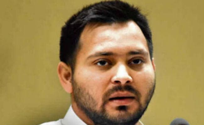 पटना : मुजफ्फरपुर एसपी के तबादले के बहाने तेजस्वी का सरकार पर हमला