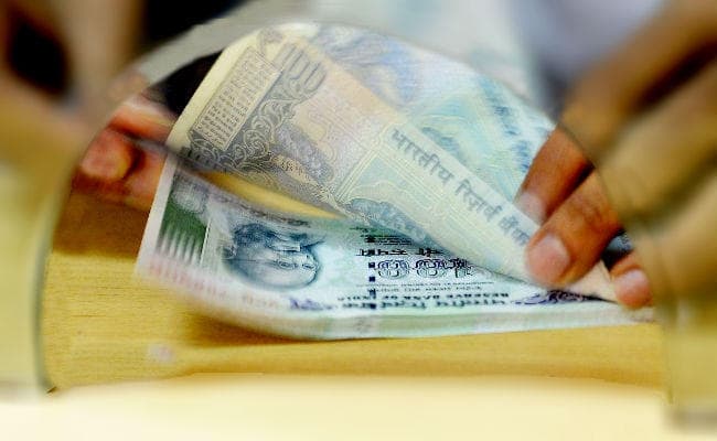 ग्रामीण बैंक के 57 हजार ग्राहक हुए ठगी के शिकार, अब लगा रहे बैंक का चक्कर, ...जानें क्या है पूरा मामला?