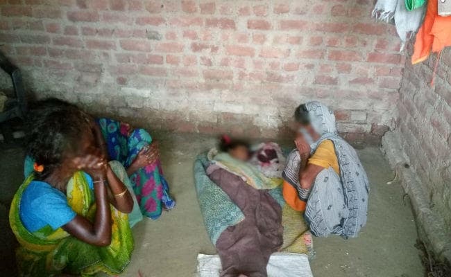 रिश्ता शर्मसार! बहन ने किया रेप का विरोध, भाई ने कुदाल से काटकर मार डाला