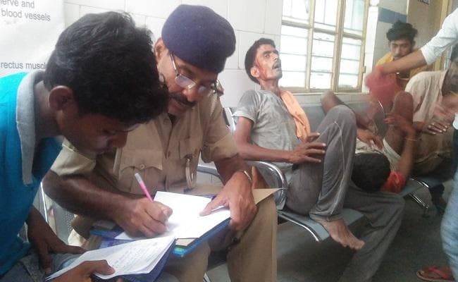 मछली को बचाने को लेकर दो पक्षों में मारपीट, 13 घायल