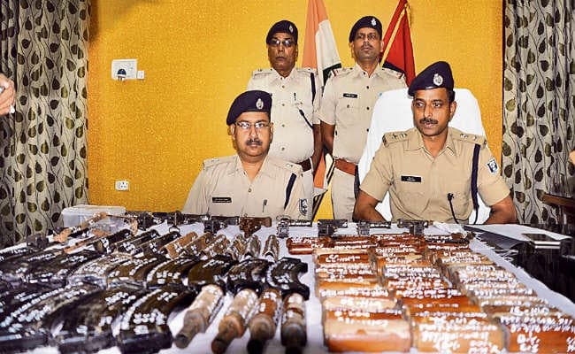 मुंगेर : फिर बरामद हुईं एके-47 की मैगजीन व पार्ट्स