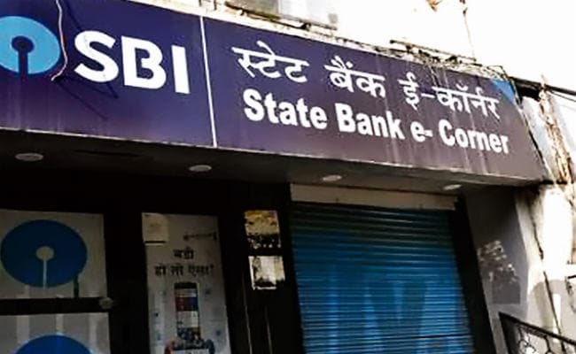 पटना : रात को एटीएम का प्रयोग कर शातिर उठाते हैं फायदा