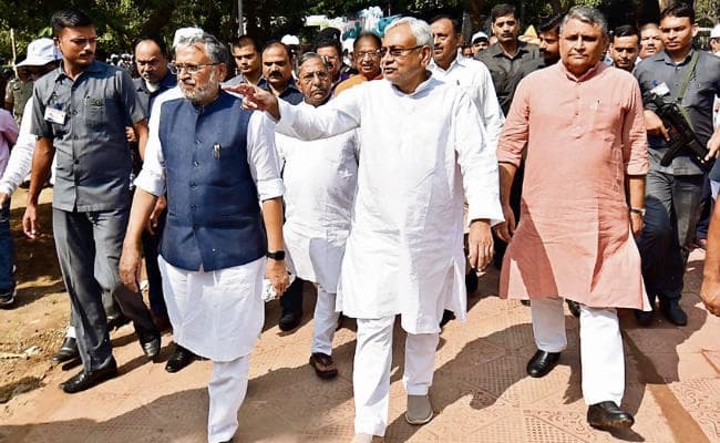 बिहार के सीएम नीतीश कुमार ने कहा- चाहे जमीन में गाड़ दें, लेकिन शराबबंदी से समझौता नहीं