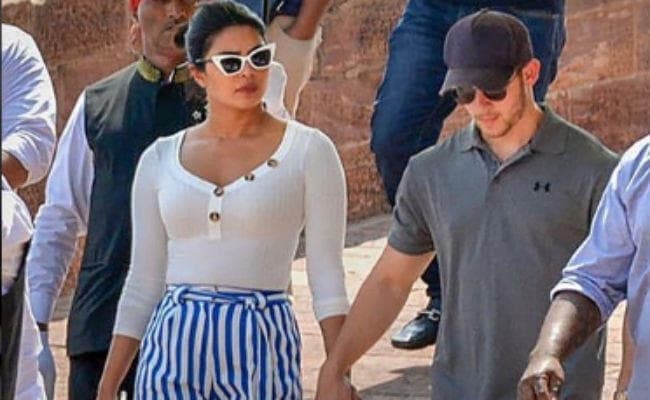 प्रियंका चोपड़ा ने जब निक जोनास की वजह से सुबह 3 बजे बहन को किया था कॉल