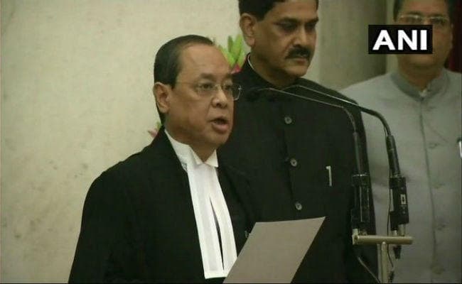 रिटायर्ड जस्टिस हेगड़े ने CJI रंजन गोगोई को दी सलाह, न्यायाधीशों के बीच गलतफहमी खत्म हो