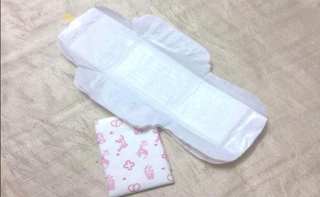 सैनिटरी पैड : महिलाओं के ”मुश्किल दिनों” को आसान बनाने की पहली जरूरत