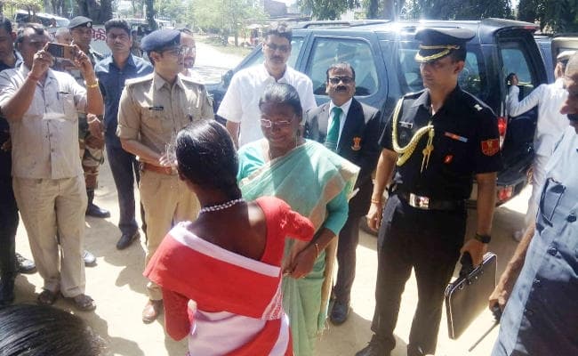 गांधी के अनुयायियों की धरती पर पर पहुंचीं राज्यपाल द्रौपदी मुर्मू, टाना भगतों से हुईं रू-ब-रू