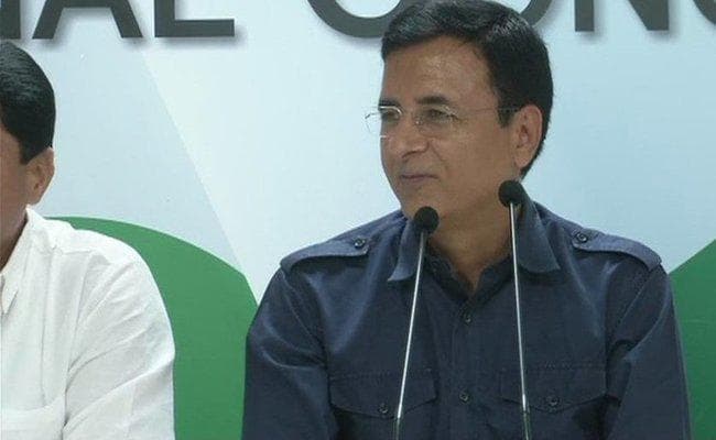 राफेल मुद्दे पर कांग्रेस ने कहा - एयर चीफ मार्शल सीमाओं से बंधे हुए, लेकिन प्रधानमंत्री तो जवाब दें