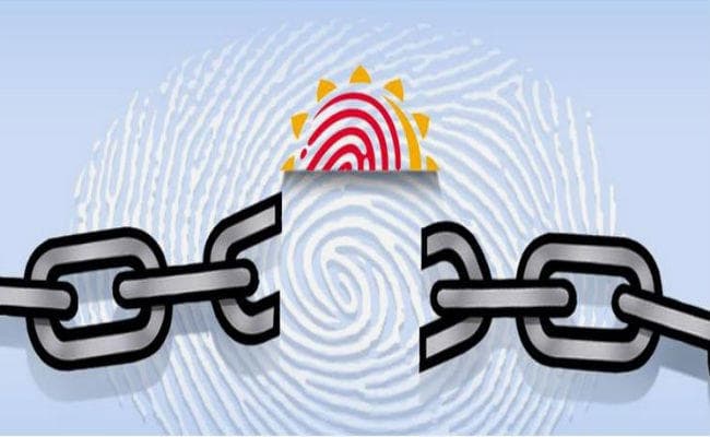Aadhaar को मोबाइल सिम, बैंक खाता और ई-वॉलेट से DeLink करने का तरीका यहां जानें