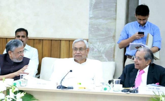 केंद्रीय करों में हिस्सेदारी बढ़ाने के लिए बिहार ने वित्त आयोग को दिया नया फॉर्मूला : सुशील मोदी, ...जानें क्या है फॉमूला?