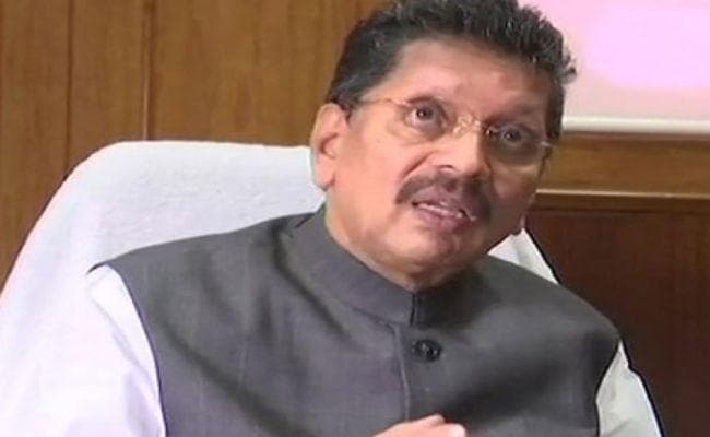 नाना पाटेकर एक शानदार शख्सियत हैं: महाराष्ट्र के मंत्री