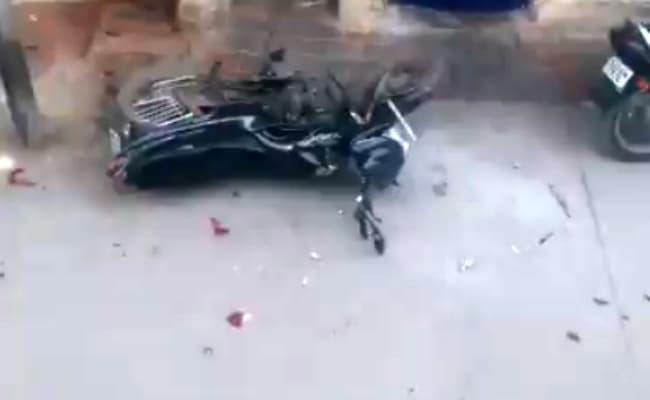 14 माह की मासूम से दुष्कर्म के बाद गुजरात में बिहारियों समेत उत्तर भारतीयों के खिलाफ भड़की हिंसा, कई जगह तोड़फोड़