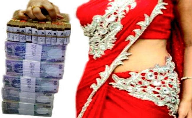 पति अस्पताल में करा रहा इलाज, पत्नी ने पति को मृत घोषित कर बेच दी 1.20 करोड़ की संपत्ति, …जानें क्या है मामला?