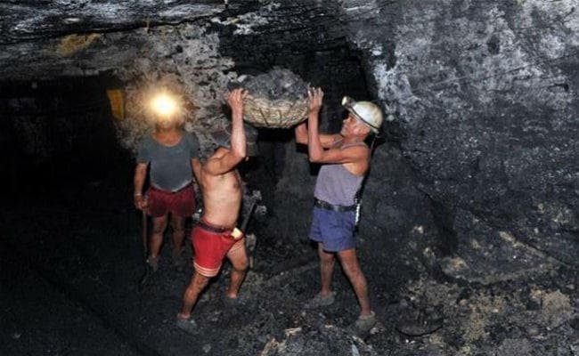 कोलकर्मियों को मिलेगा 60,500 रुपये बोनस, बैठक में कोल इंडिया प्रबंधन की लगी मुहर